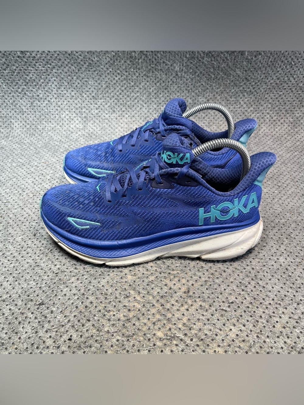 Hoka One One Clifton 9 Blue Running Shoes Size 7 Women’s